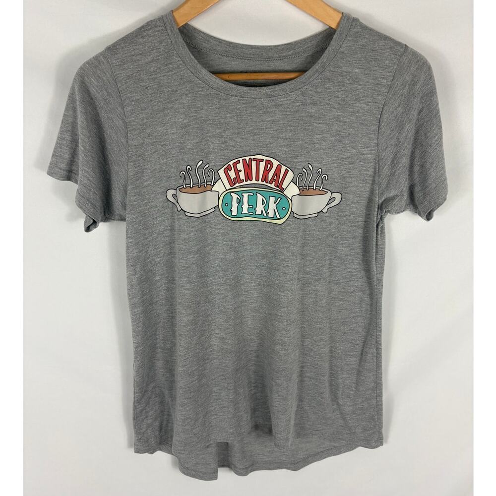 FRIENDS Graphic Central Perk Tshirt size Large